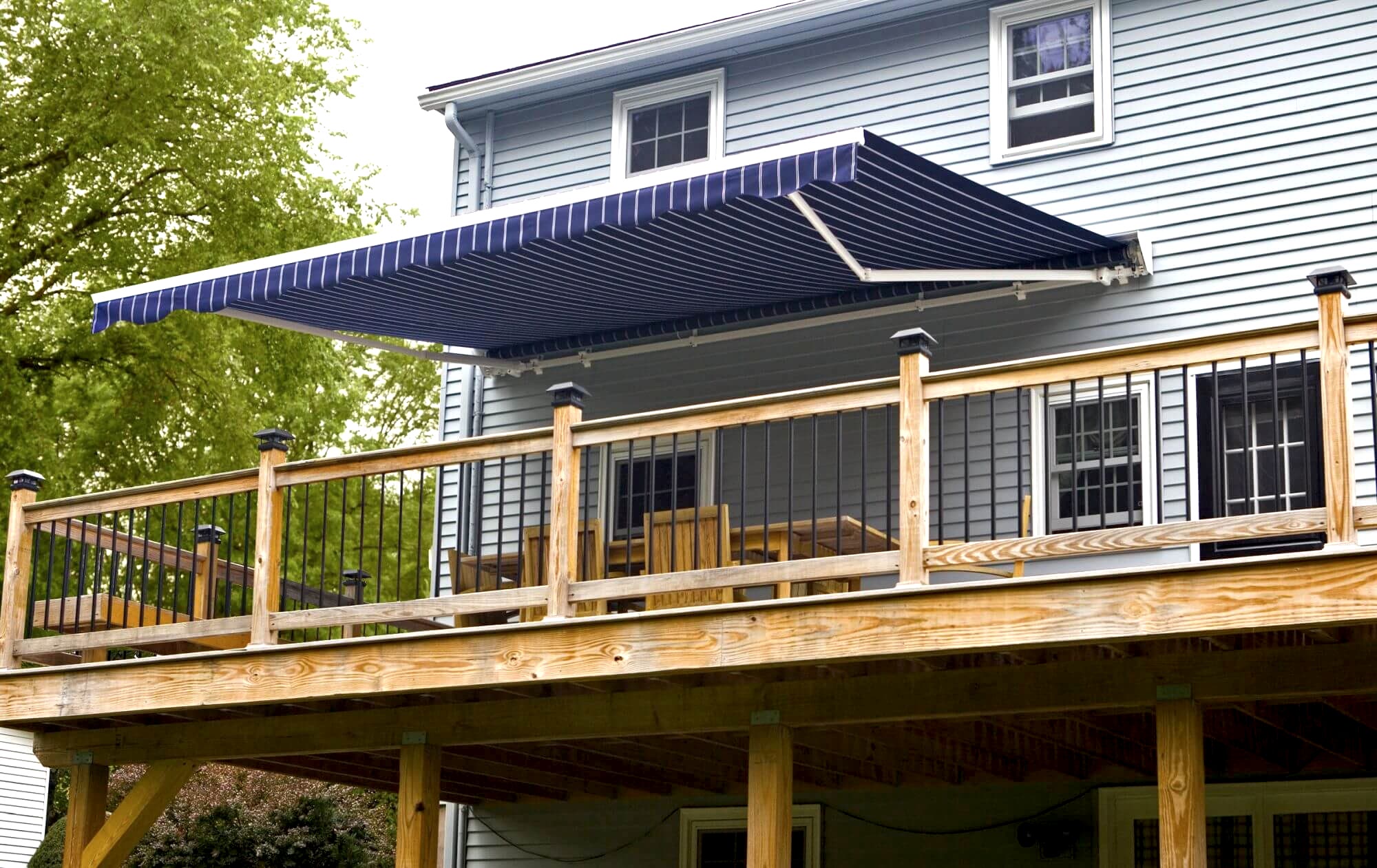 Retractable Awning Rainier